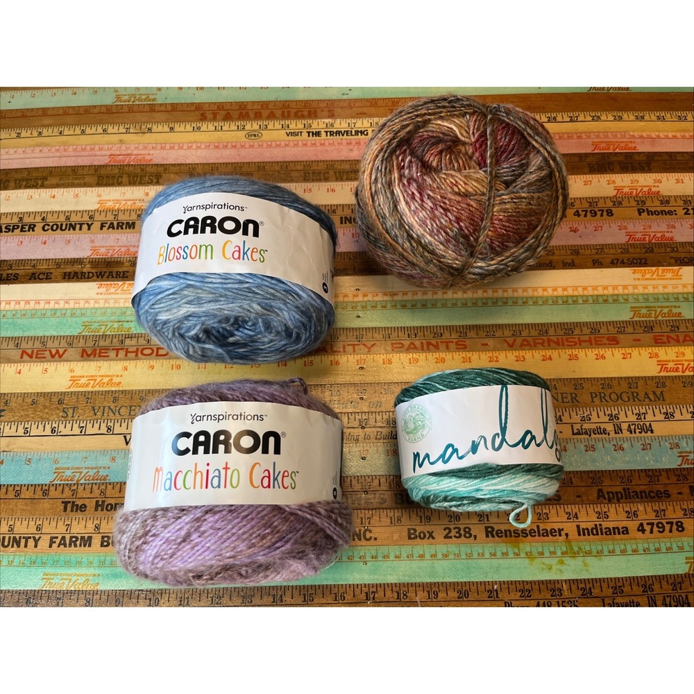 Caron Cakes/ Lion Brand  LOT Of 4 Yarn Color Variation Acrylic Wool Cotton Blend